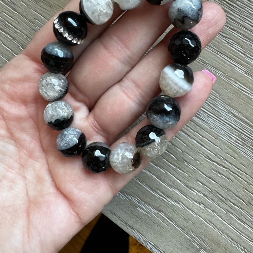 Oriana LaMarca black quartz bracelet - Picture 2 of 5